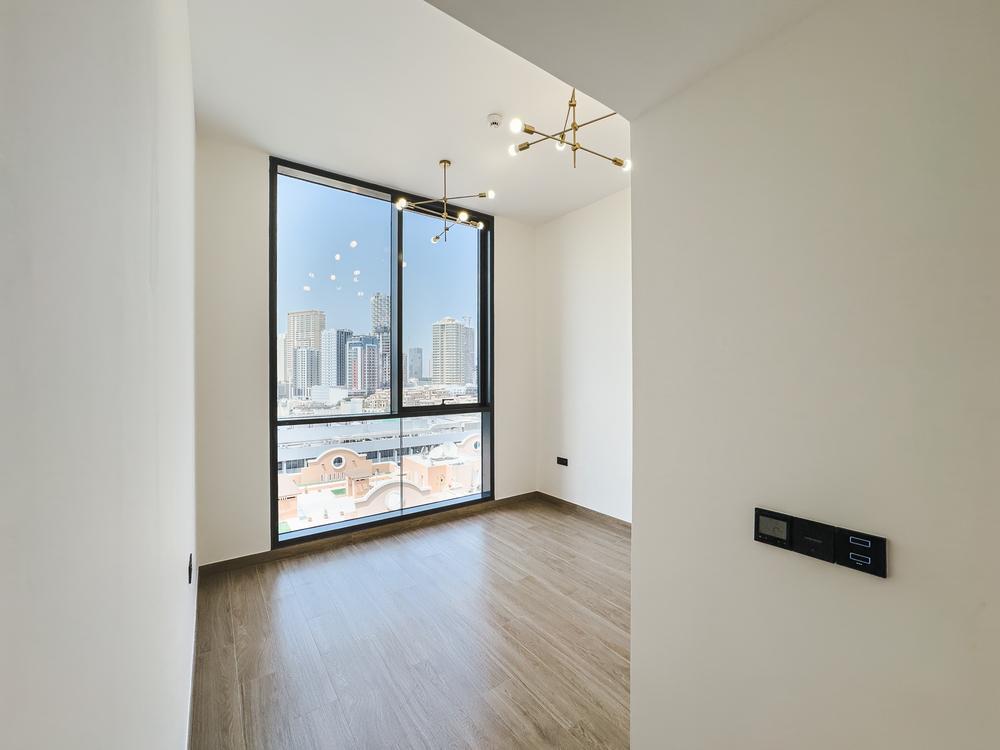 TOP QUALITY / HIGH FLOOR / STUDY / VACANT