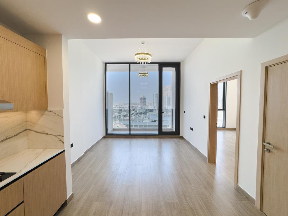 TOP QUALITY / HIGH FLOOR / STUDY / VACANT